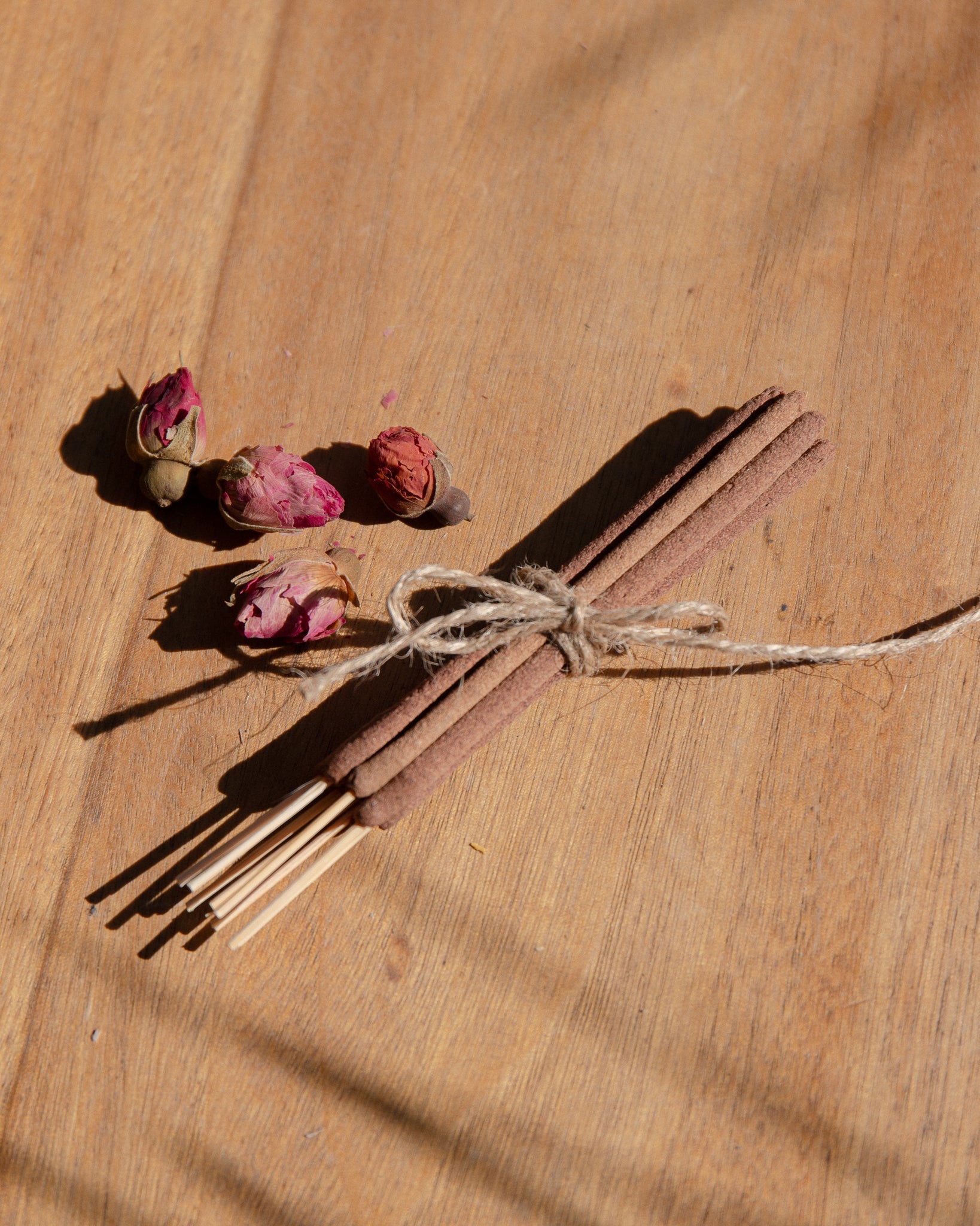 Rose Hand-Rolled Incense Sticks (8 pack)
