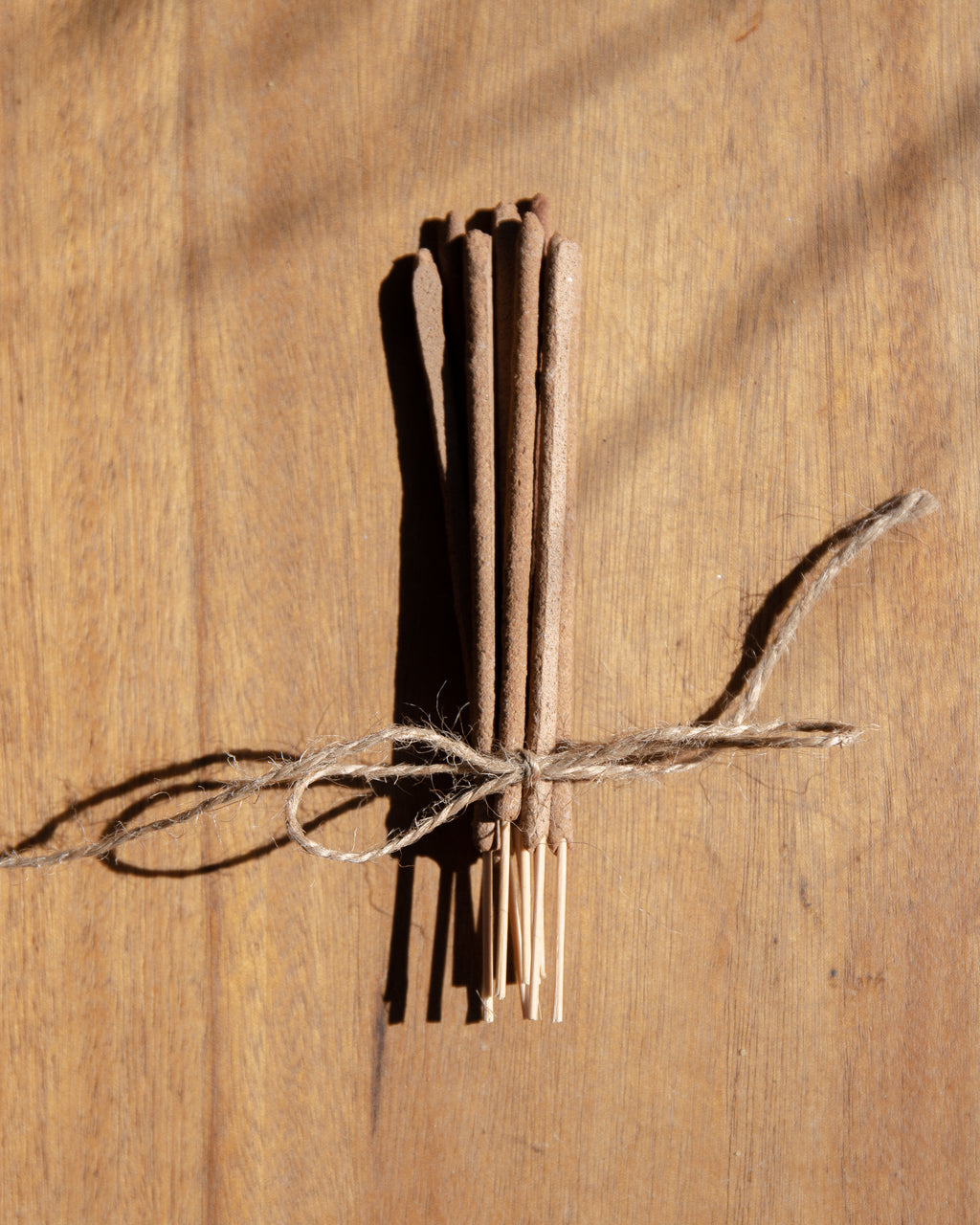 Dragon's Blood Hand-Rolled Incense Sticks (8 pack)